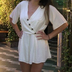 2/$20 all listings- Francesca’s white romper size medium